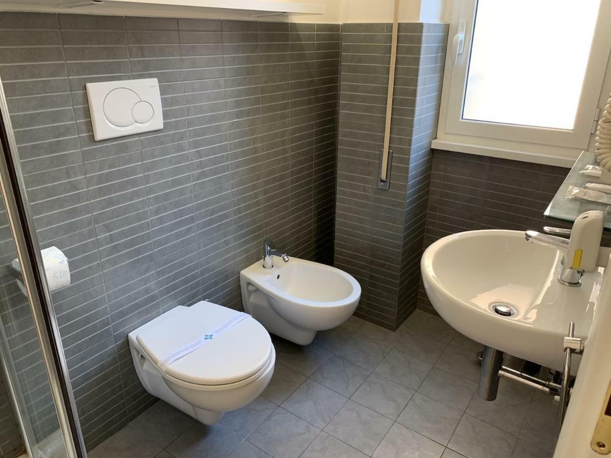 Tiburtina Suites, Roma 외부 사진